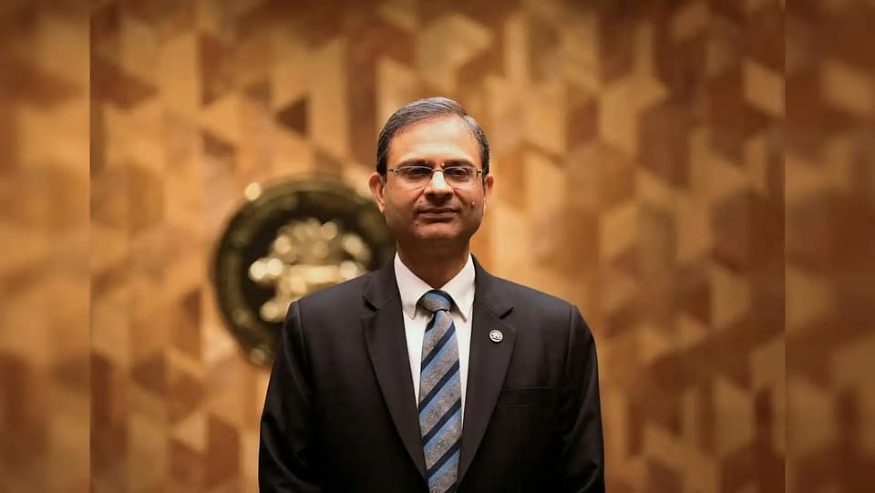 RBI Governor Sanjay Malhotra Clears the Air: Banks Free to Set Minimum Balance Requirements